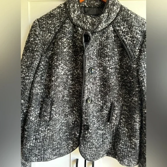 Sandro Paris Petite Bouclé Jacket Black White Trimmed Coat - Picture 5 of 9